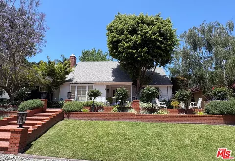 4241 Woodcliff Rd, Sherman Oaks, CA 91403