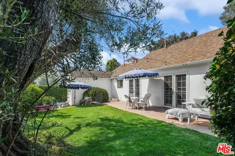 14940 W Sunset Blvd, Pacific Palisades, CA 90272