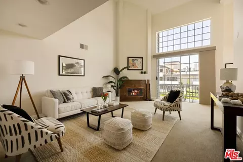 1601 Hilts Ave #5, Los Angeles, CA 90024