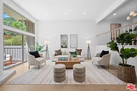 1289 Palisades Dr, Pacific Palisades, CA 90272