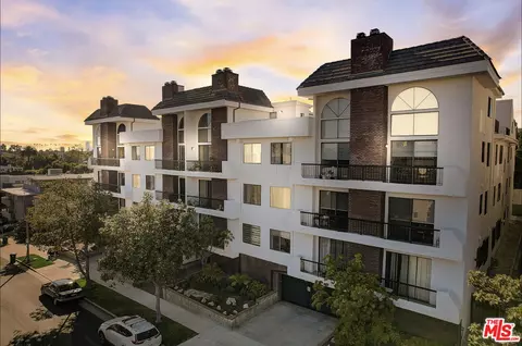 10475 Eastborne Ave #PH306, Los Angeles, CA 90024