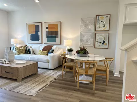 604 Dawson Ave, Long Beach, CA 90814 photo 2