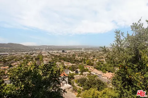 Other - 4 Skyline Dr, Burbank, CA 91501 photo 13 of 17