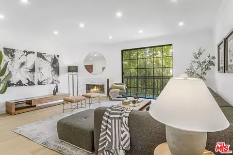 10620 Eastborne Ave #101, Los Angeles, CA 90024