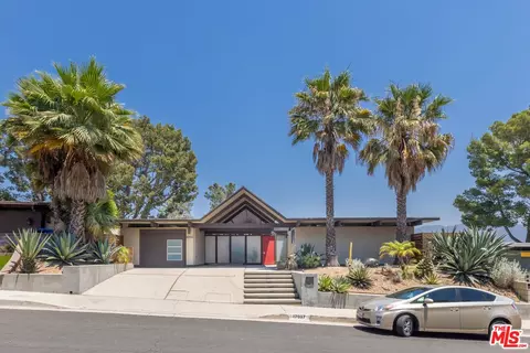 17037 Nanette St, Granada Hills, CA 91344