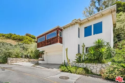 2286 El Contento Dr, Los Angeles, CA 90068