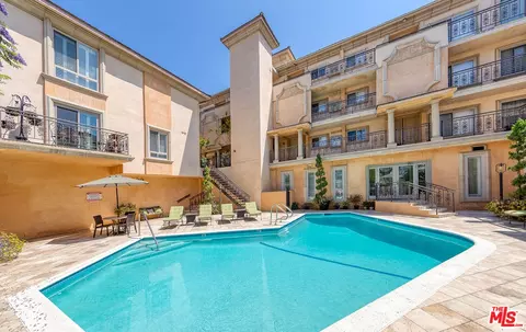 1000 S Westgate Ave #211, Los Angeles, CA 90049