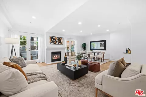 11826 Dorothy St #101, Los Angeles, CA 90049