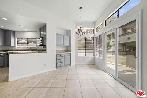 10 Blackbird Ln, Phillips Ranch, CA 91766 photo 4