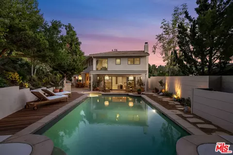 3178 Dona Susana Dr, Studio City, CA 91604