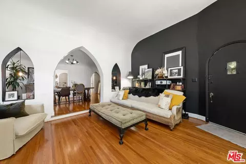 6150 San Vicente Blvd, Los Angeles, CA 90048