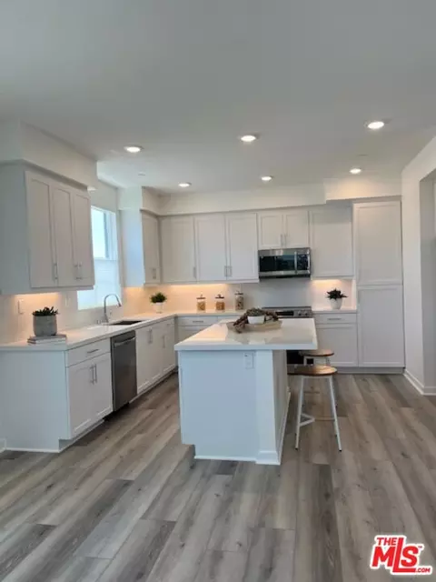640 Dawson Ave, Long Beach, CA 90814 photo 3