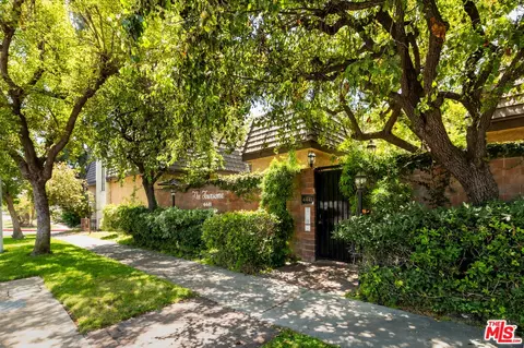4441 Cahuenga Blvd #A, Toluca Lake, CA 91602