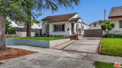 129 W Fairview Blvd, Inglewood, CA 90302