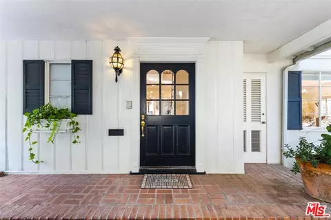 605 Trenton Dr, Beverly Hills, CA 90210