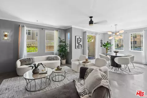 1426 N Laurel Ave #101, West Hollywood, CA 90046