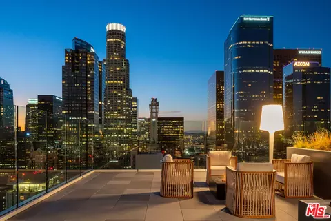 400 S Broadway #1901, Los Angeles, CA 90013