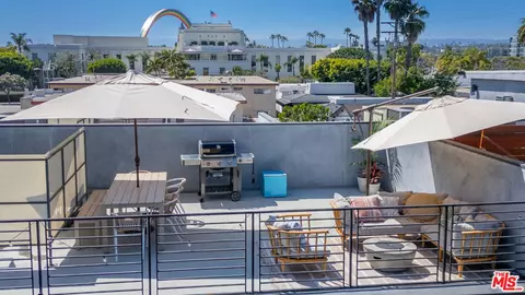4034 La Salle Ave, Culver City, CA 90232