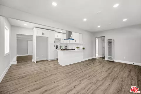 Entry Way - 13332 S Oleander Ave, Compton, CA 90222 photo 1 of 3