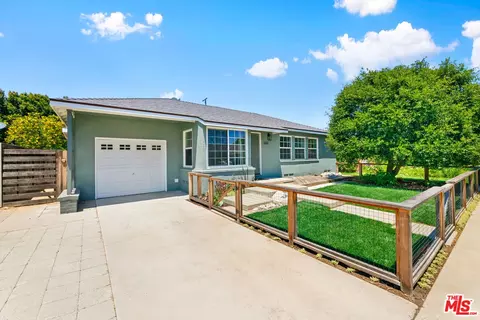 5861 E Fairbrook St, Long Beach, CA 90815 photo 2