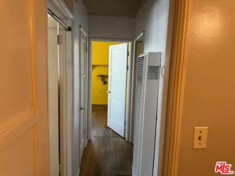 Entry Way - 1700 W Tichenor St, Compton, CA 90220 photo 2 of 4