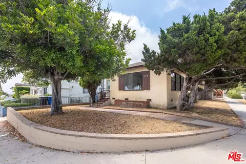 895 W Summerland Ave, San Pedro, CA 90731