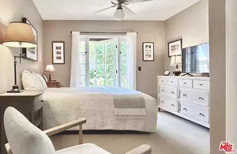Bedroom - 708 Brooks Ave, Venice, CA 90291 photo 4 of 5