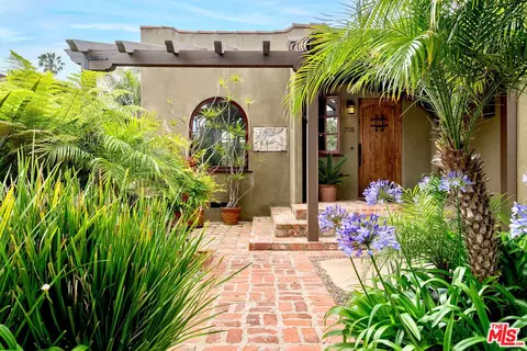 708 Brooks Ave, Venice, CA 90291