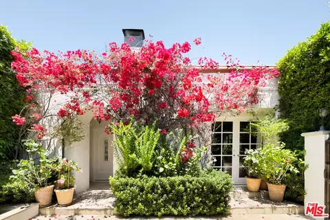 8971 Norma Pl, West Hollywood, CA 90069