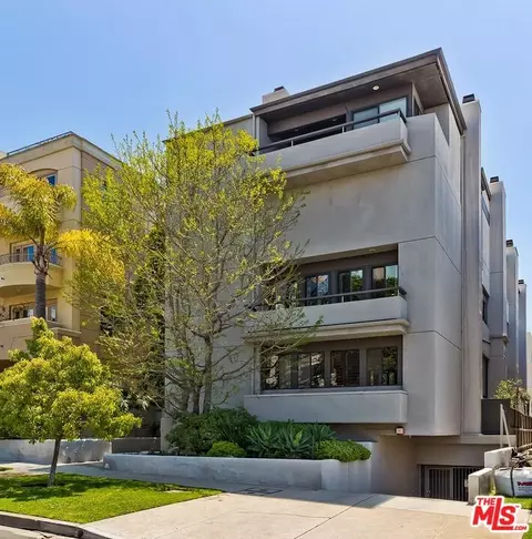 11922 Gorham Ave #3, Los Angeles, CA 90049