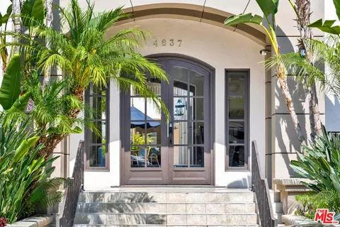 4637 Willis Ave #103, Sherman Oaks, CA 91403