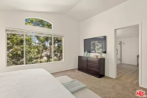 708 Avenida Valencia, Camarillo, CA 93012 photo 37