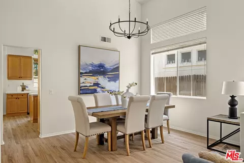 708 Avenida Valencia, Camarillo, CA 93012 photo 12