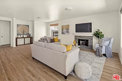 708 Avenida Valencia, Camarillo, CA 93012 photo 23