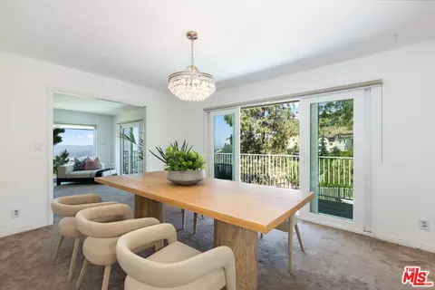 Dining - 1231 E Tujunga Ave, Burbank, CA 91501 photo 4 of 8