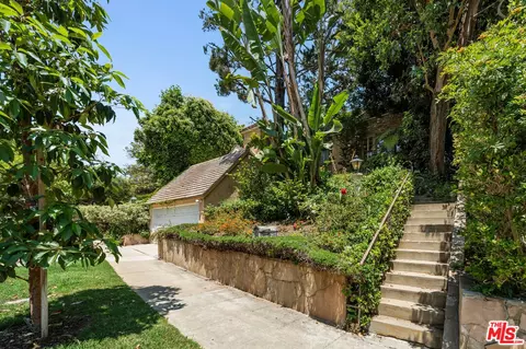 1008 Manning Ave, Los Angeles, CA 90024