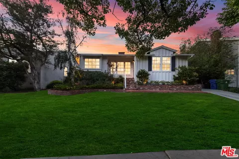 5825 W 76th St, Los Angeles, CA 90045