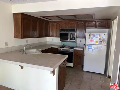 Kitchen - 11125 Carleen Ct, Tujunga, CA 91042 photo 1 of 1