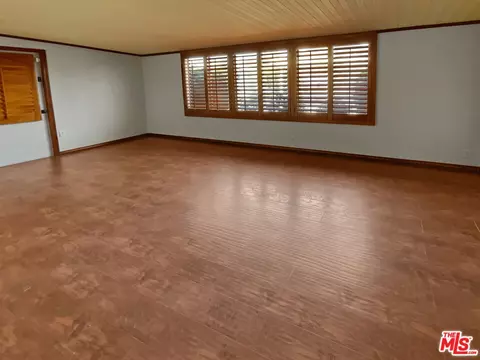 Living - 3168 Dalhart Ave, Simi Valley, CA 93063 photo 3 of 3