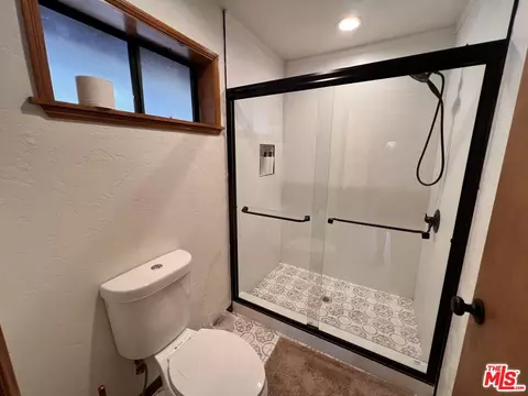 Bath - 1201 Redwood Dr, Big Bear City, CA 92314 photo 1 of 5