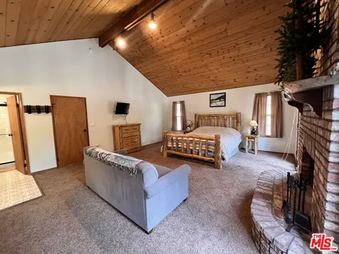 Bedroom - 1201 Redwood Dr, Big Bear City, CA 92314 photo 3 of 9