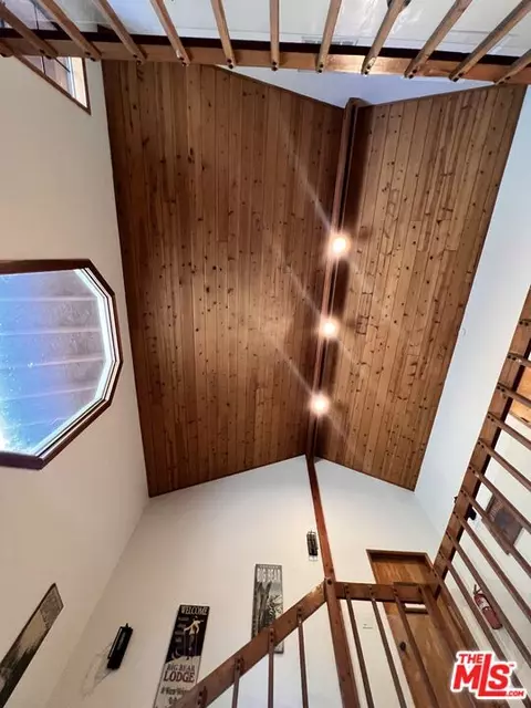 Entry Way - 1201 Redwood Dr, Big Bear City, CA 92314 photo 3 of 4
