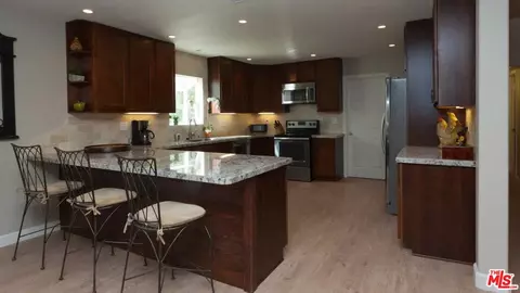 39900 Berenda Rd, Temecula, CA 92591 photo 2