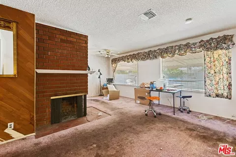 Living - 7809 Mcnulty Ave, Winnetka, CA 91306 photo 3 of 7