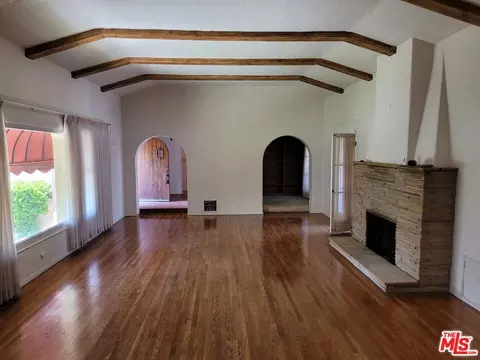 Living - 655 Westgate St, Pasadena, CA 91103 photo 1 of 2