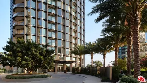 211 Elm Ct #5E, Los Angeles, CA 90067
