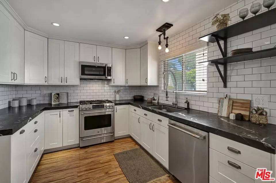  5952 Costello Ave, Valley Glen, CA 91401 photo 15