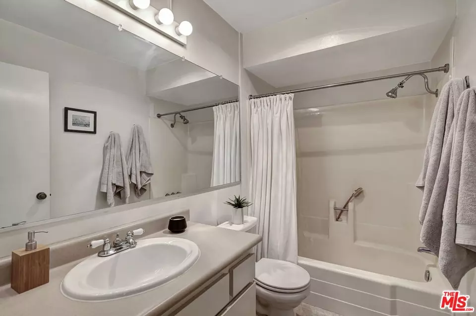  5952 Costello Ave, Valley Glen, CA 91401 photo 26