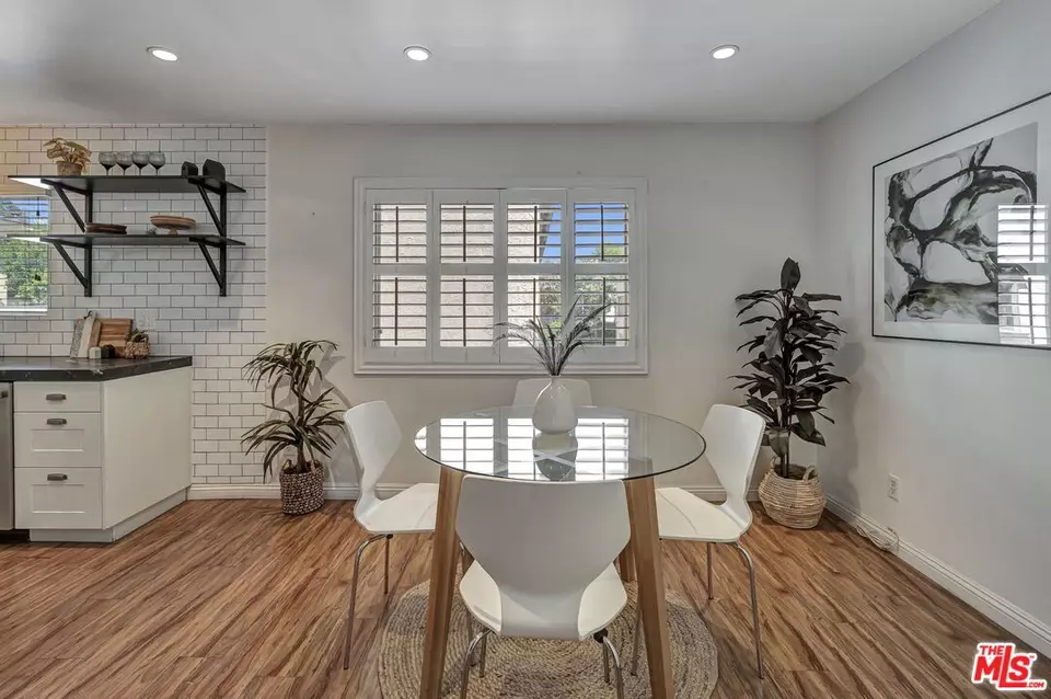  5952 Costello Ave, Valley Glen, CA 91401 photo 11