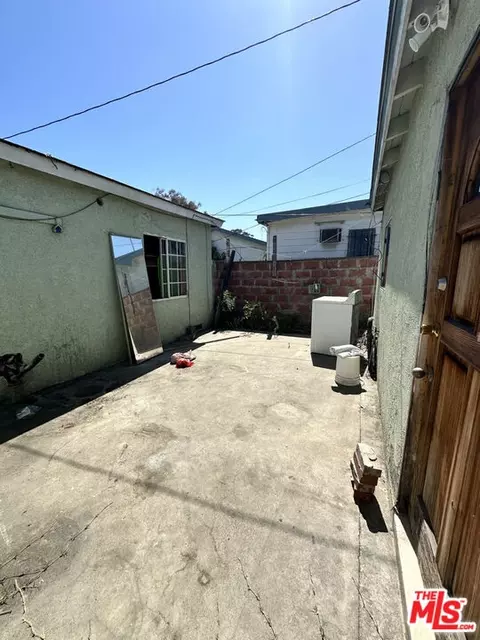 3211 E 67th Way, Long Beach, CA 90805 photo 9